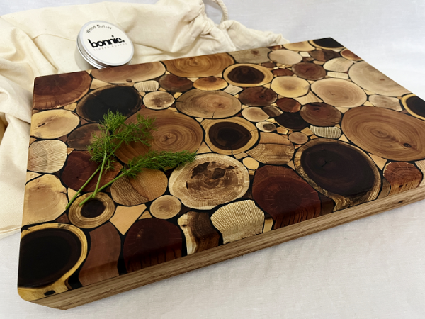 Bonnie timber chopping board - Town & Country Gallery Yarragon