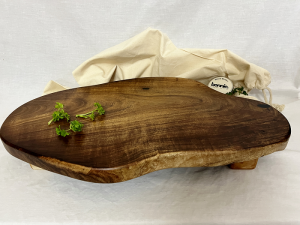 Bonnie timber chopping board - Town & Country Gallery Yarragon