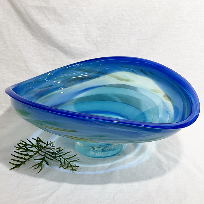 James McMurtrie Glass large bowl - aqua blue Australian artist Town & Country Gallery Gippsland