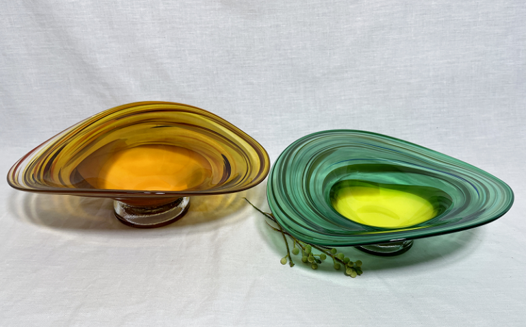 James McMurtrie Small oval glass bowl Australian artist Town & Country Gallery Yarragon Gippsland