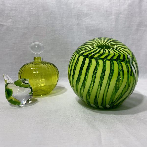 Patrick Wong handblown glass Green cane paperweight bird and scent bottle