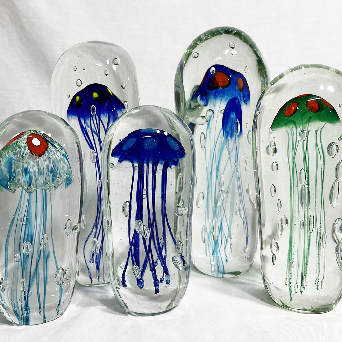 Sean O'Donoghue Jellyfish paperweights Australian glass artist Town & Country Gallery Yarragon Gippsland